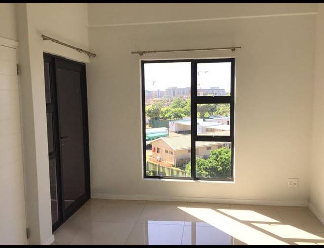 2 BEDROOM APARTMENT FOR SALE IN UMHLANGA RIDGE